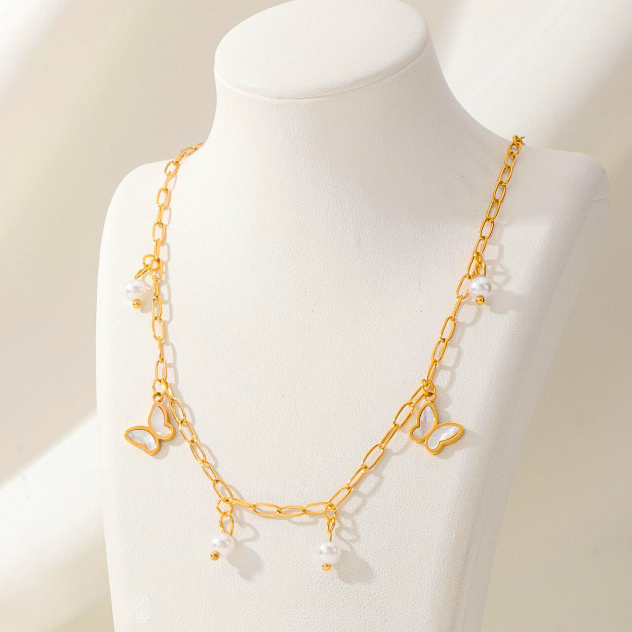 Pearl & Butterfly Chain Necklace NCK-012