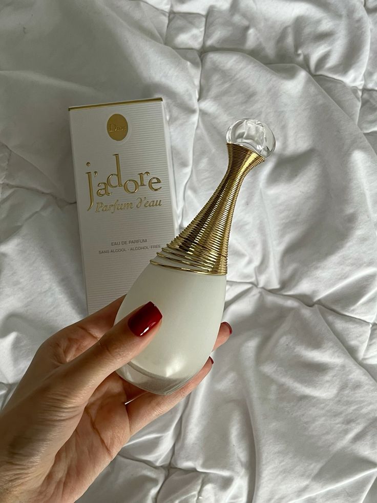 عطر جادور او دي بارفيوم