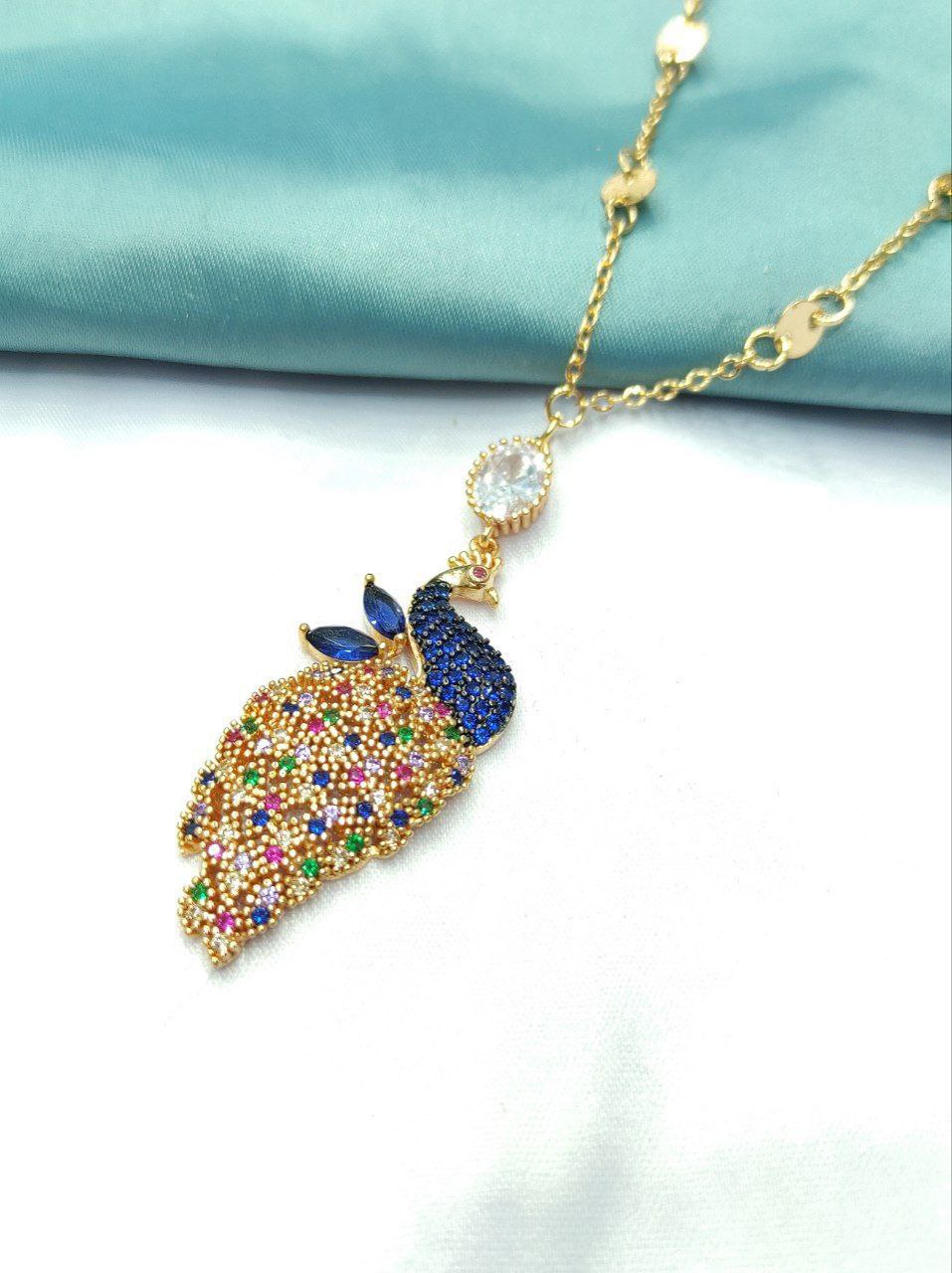 Crystal Leaf Pendant Necklace NCK-007