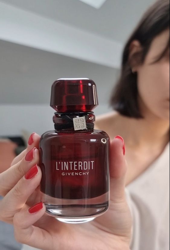 عطر ليندرديت جيفنشي