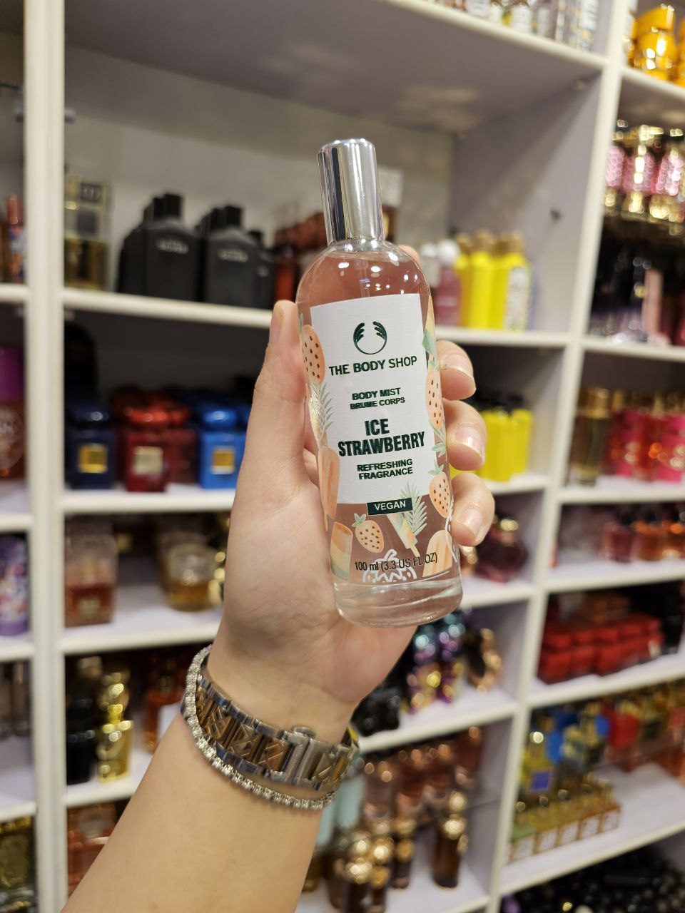 The Body Shop Ice Strawberry Body Mist