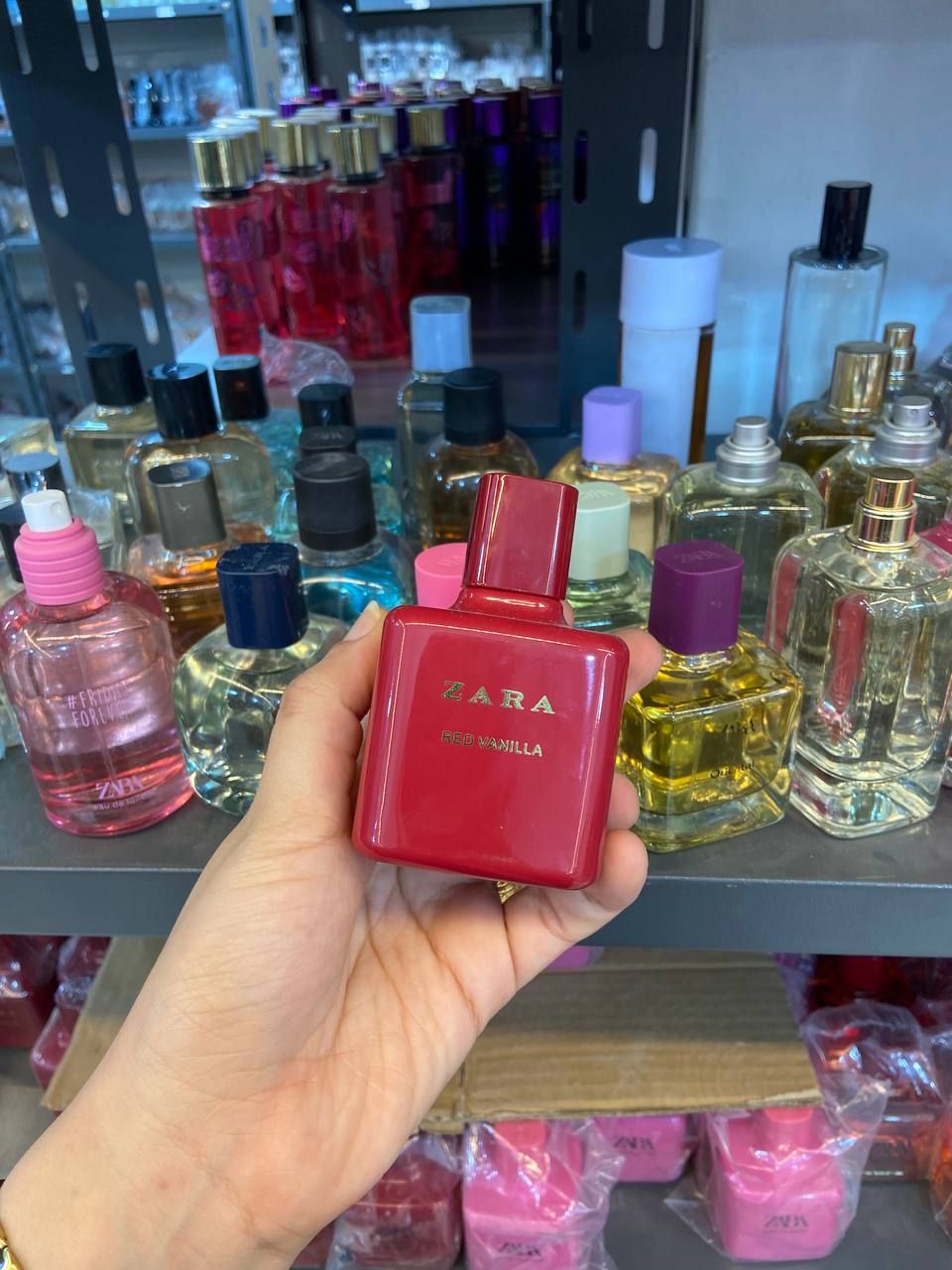 عطر زارا ريد فانيلا